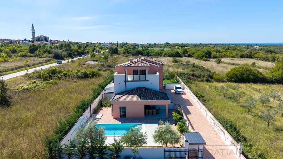 VILLA MIT SALZWASSERPOOL UND KOMPLETT AUSGESTATTET