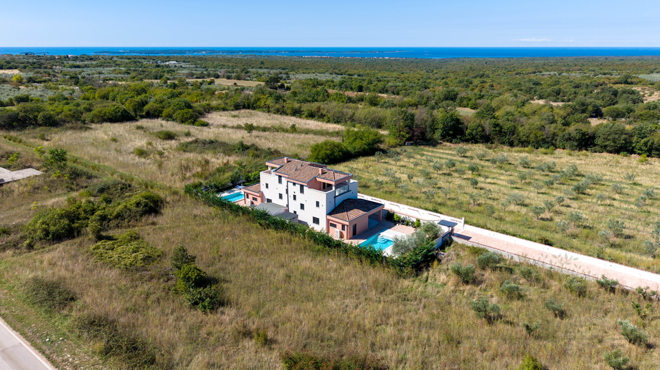 VILLA MIT UNVERBAUTEM BLICK AUF DIE BRIJUNI INSELN UND DAS MEER MIT SALZWASSER -POOL