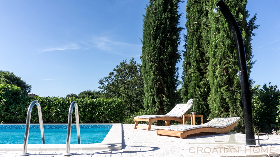 WUNDERSCH&Ouml;NE MEDITTERRANE VILLA MIT BEHEIZTEM POOL