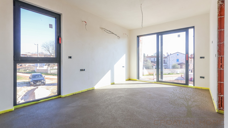 EXCLUSIVE MODERNE VILLA IN RUHIGER LAGE BEI PORE&Ccaron;