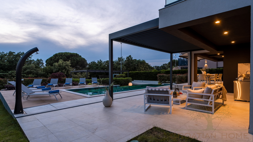 Luxus Villa i Porec mit 40 m2 Pool&comma; Jacuzzi und Meerblick