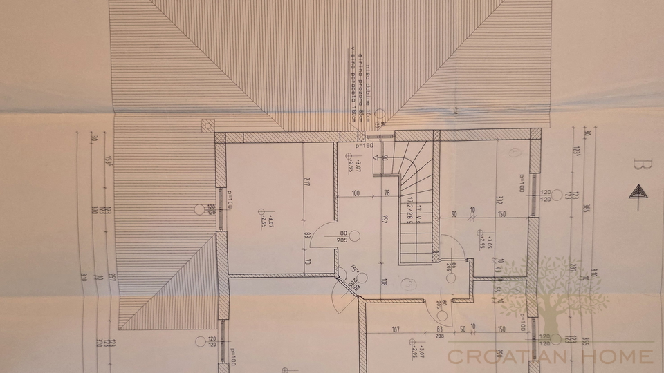 CHARMANTES FERIENHAUS MIT POOL UND GARTENHAUS NUR 2 KM VOM MEER IN RUHIGER LAGE