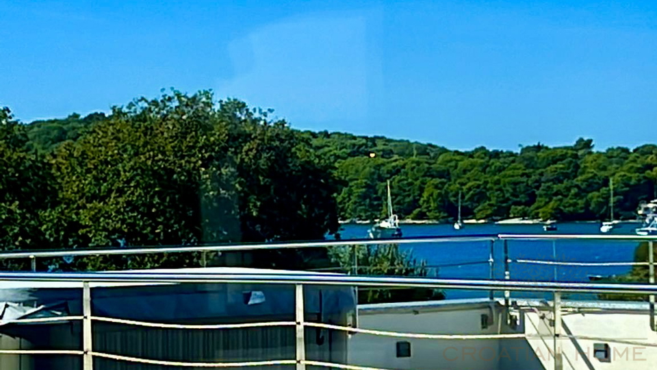 VILLA MIT POOL NUR 80 M VOM MEER MIT MEERBLICK UND GARAGE