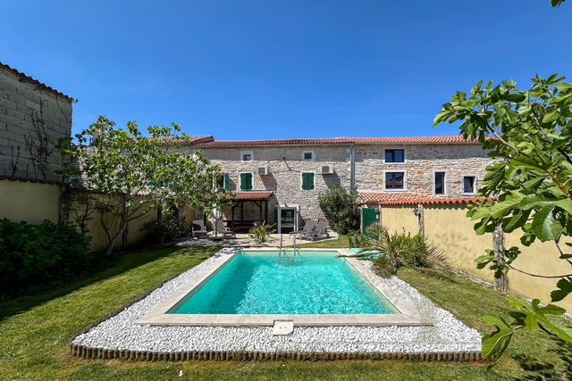 Authentisches Steinhaus mit Pool – Nähe Poreč, Meerblick, ruhige Lage