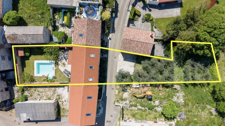 Authentisches Steinhaus mit Pool &ndash; N&auml;he Pore&ccaron;&comma; Meerblick&comma; ruhige Lage