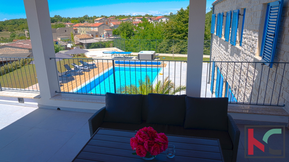 PORE&Ccaron;&comma; PREKRASNA MODERNA VILA SA BAZENOM&comma; JACUZZIJEM&comma; SAUNOM I VELIKOM OKU&Cacute;NICOM I TERASOM &num;PRODAJA