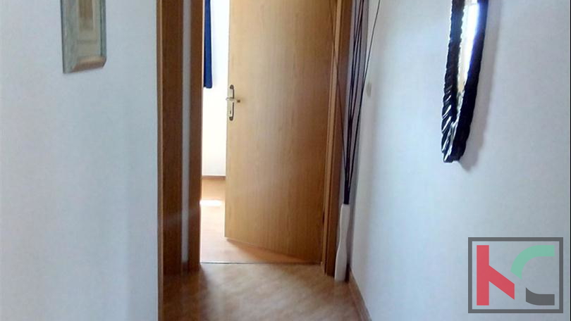 Ližnjan, Šišan, samostojna hiša 230m2 s tremi apartmaji, 900m2 vrta, mirna lokacija