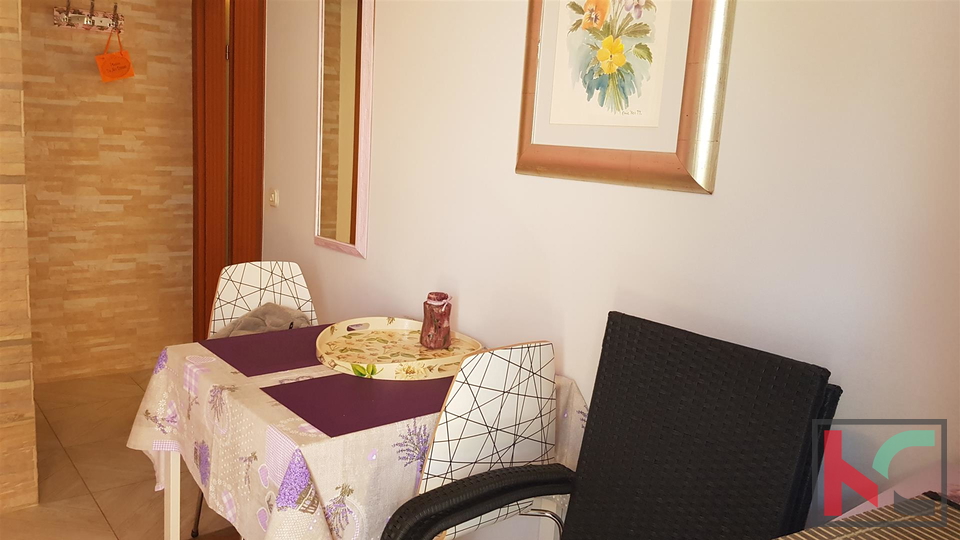 Rovinj, detached house 360m2 three apartments and a separate house is an excellent location