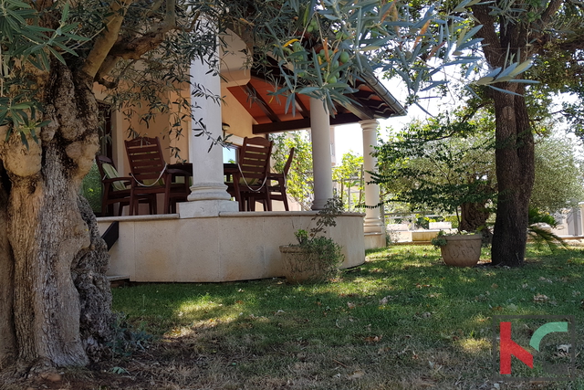 House, 380 m2, For Sale, Medulin - Banjole