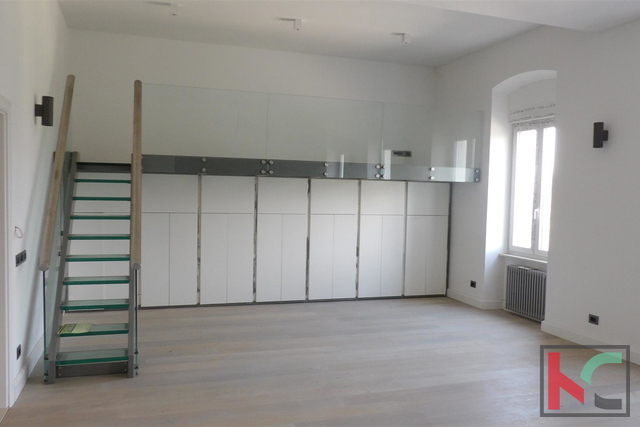 Pula, Center two bedroom apartment 106,37m2 near the Arena