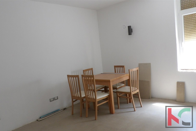 Pula, Centar stanovanje 114,90m2 v bližini obale obale