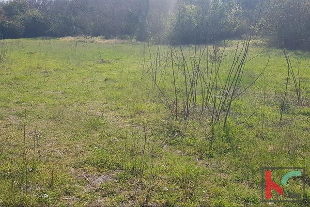 Rovinj, building land 1375m2 excellent location