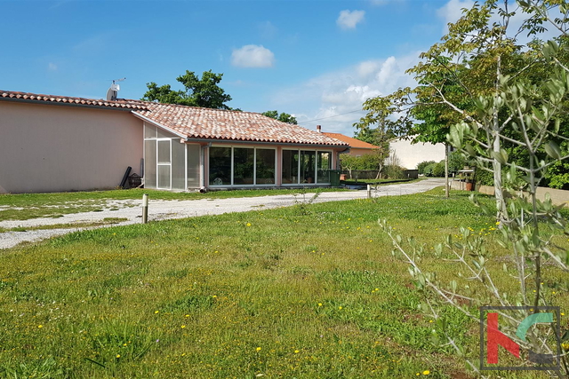 Istria - Marčana house on a quiet location with 26.288 m2 garden