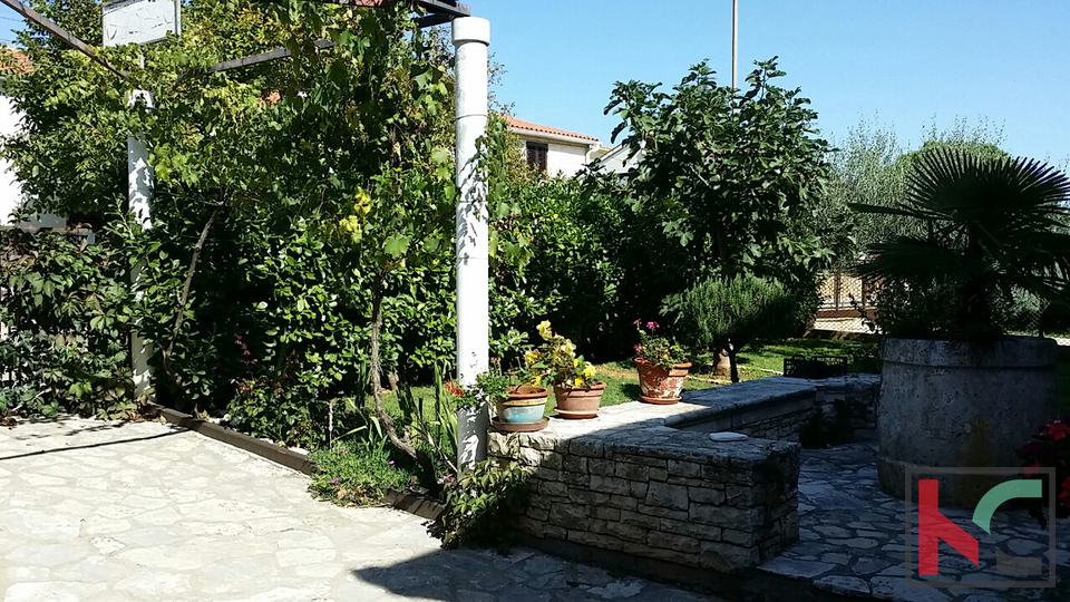 Istria, casa Medulin 240m2 su giardino 556m2