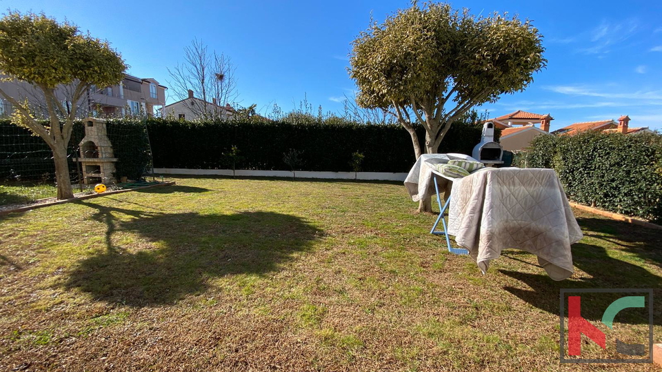 Istria, Premantura - Volme, casa 76,51 m2, 3 camere da letto e un giardino di 204 m2