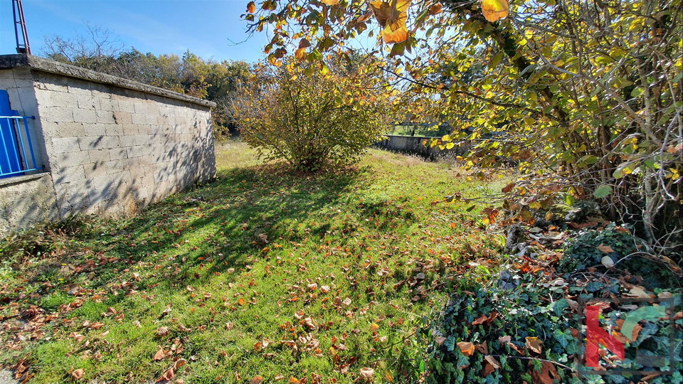 Istria - Svetvincenat - Peresija, building land 1068m2