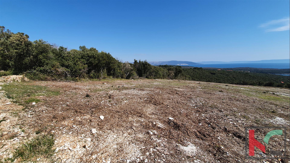 Istra - Pavićini - Duga uvala, zemljišče 9000m2 s panoramskim pogledom na morje