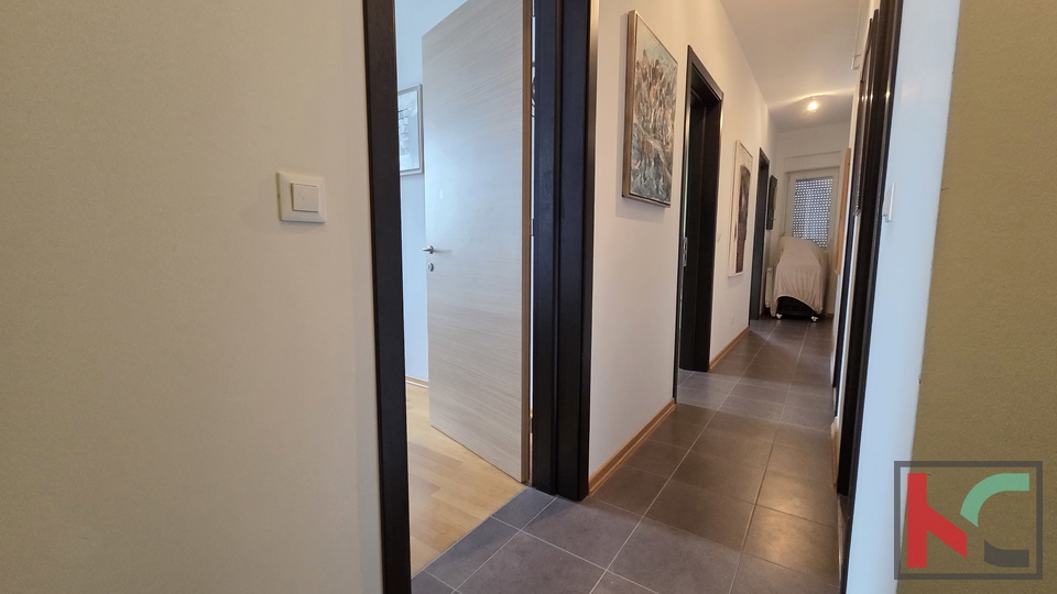 ISTRA&comma;PEROJ&comma;DVOETA&Zcaron;AN STAN S POGLEDOM NA MORE&comma;&num;PRODAJA