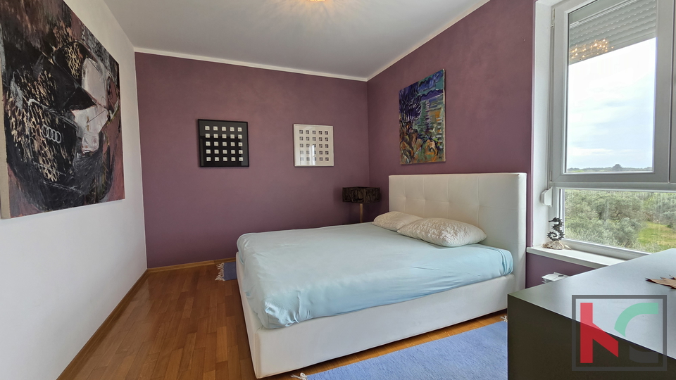 ISTRA&comma;PEROJ&comma;DVOETA&Zcaron;AN STAN S POGLEDOM NA MORE&comma;&num;PRODAJA