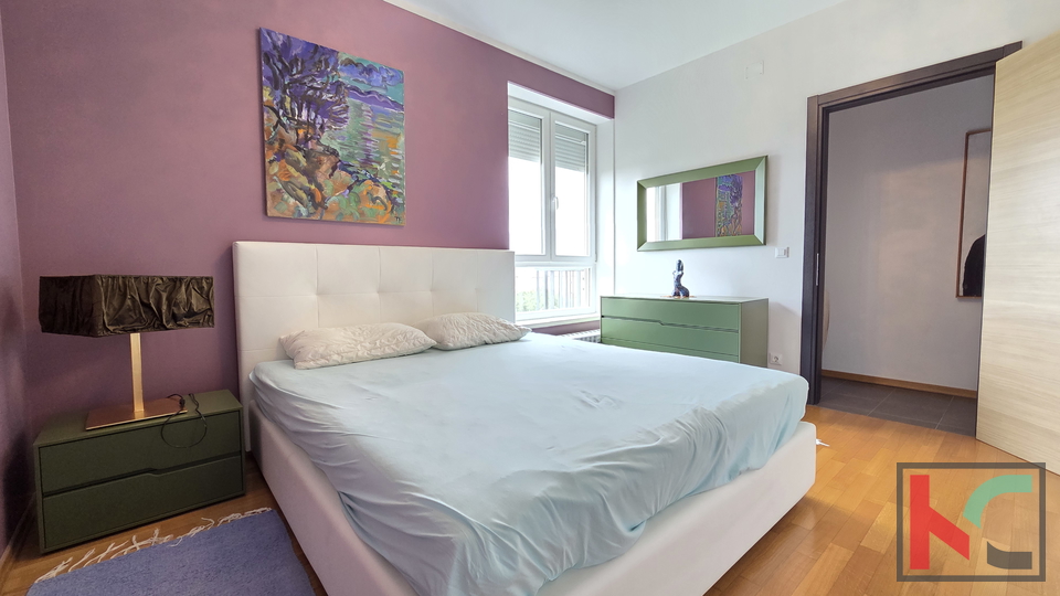 ISTRA&comma;PEROJ&comma;DVOETA&Zcaron;AN STAN S POGLEDOM NA MORE&comma;&num;PRODAJA