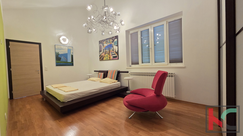 ISTRA&comma;PEROJ&comma;DVOETA&Zcaron;AN STAN S POGLEDOM NA MORE&comma;&num;PRODAJA