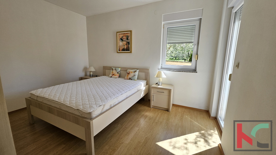 Medulin, Vinkuran, apartman 53,17 m2 sa divnom okućnicom, nedaleko od mora