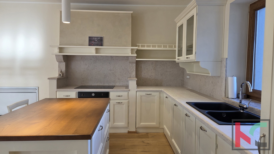 VILA S POGLEDOM NA BRIJUNE I VELIKOM OKU&Cacute;NICOM&comma; &num;PRODAJA