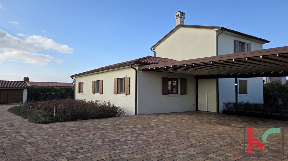 VILA S POGLEDOM NA BRIJUNE I VELIKOM OKU&Cacute;NICOM&comma; &num;PRODAJA