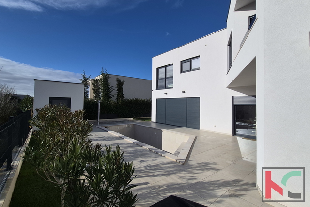 House, 168 m2, For Sale, Medulin - Banjole