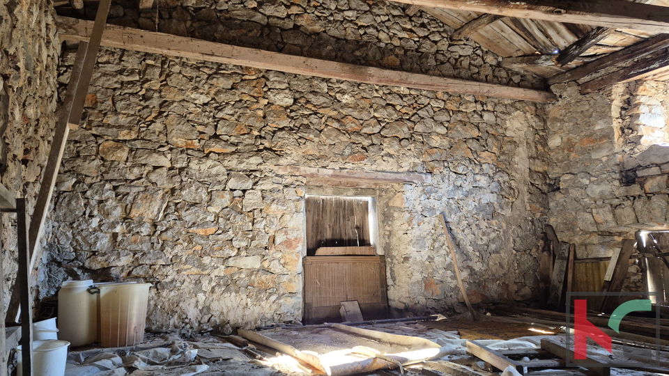 KAMENA KU&Cacute;A U OKOLICI LANI&Scaron;&Cacute;A&comma; &num;PRODAJA