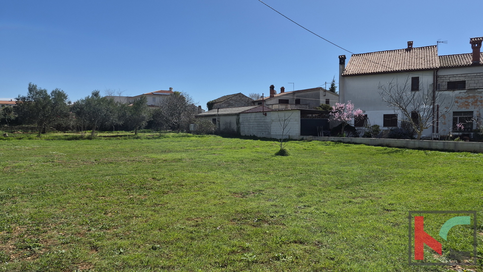 Land&comma; 868 m2&comma; For Sale&comma; Vodnjan - Gali&zcaron;ana