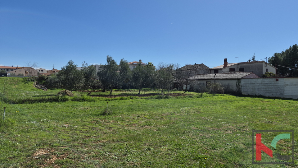 Land&comma; 868 m2&comma; For Sale&comma; Vodnjan - Gali&zcaron;ana