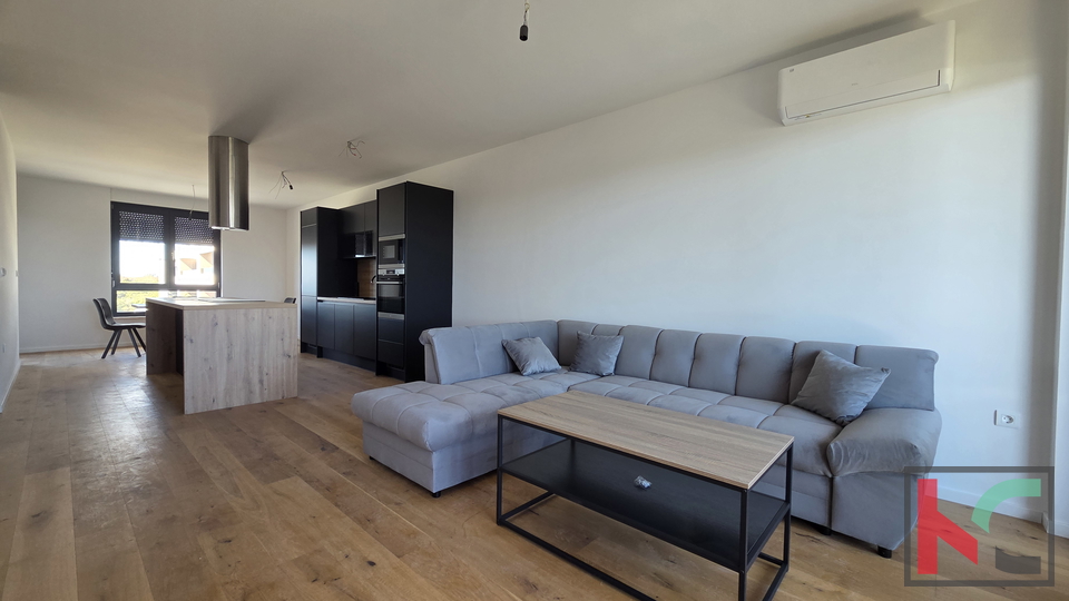 PULA&comma; STAN 114 m2&comma; NOVO&comma; &num;PRODAJA