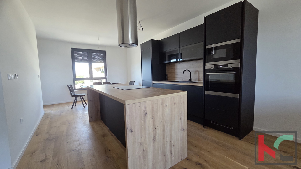 PULA&comma; STAN 114 m2&comma; NOVO&comma; &num;PRODAJA