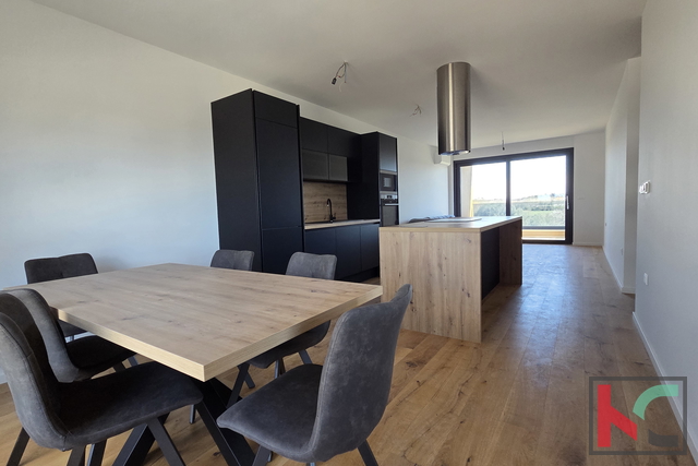 Wohnung, 120 m2, Verkauf, Pula