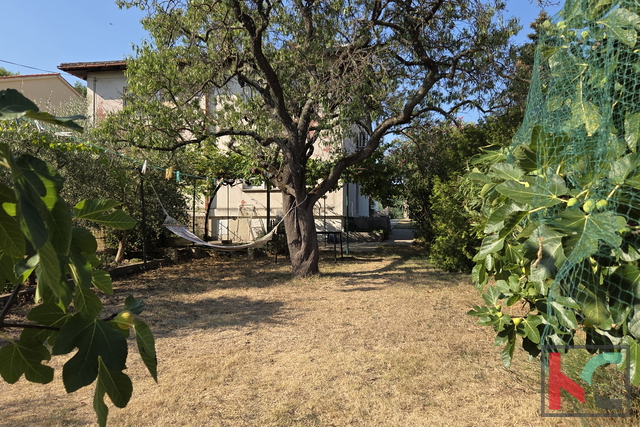 PULA, VIDIKOVAC, RIJETKO DOSTUPNA KUĆA S PROSTRANOM OKUĆNICOM, #PRODAJA
