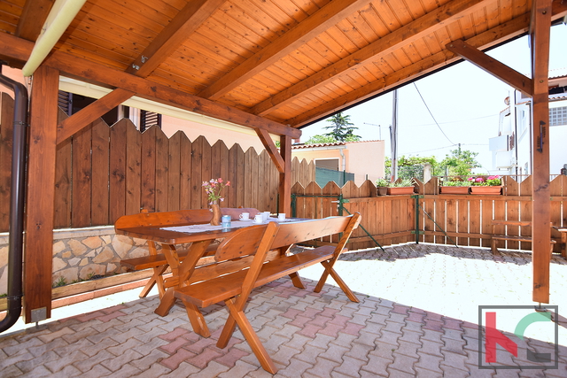 PULA, STAN, DVIJE SPAVAĆE SOBE, VRT, #PRODAJA