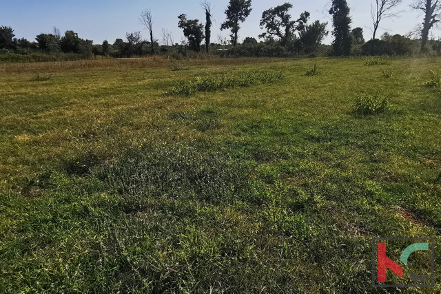 Loborika, zazidljivo zemljišče 500m2 idealno za družinsko hišo