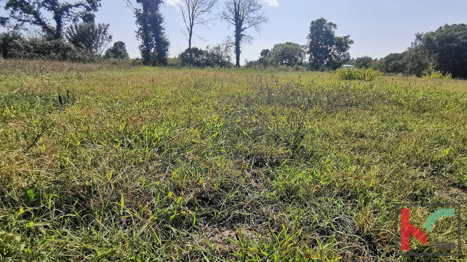 Loborika, građevinsko zemljište 500m2 idealno za obiteljsku kuću