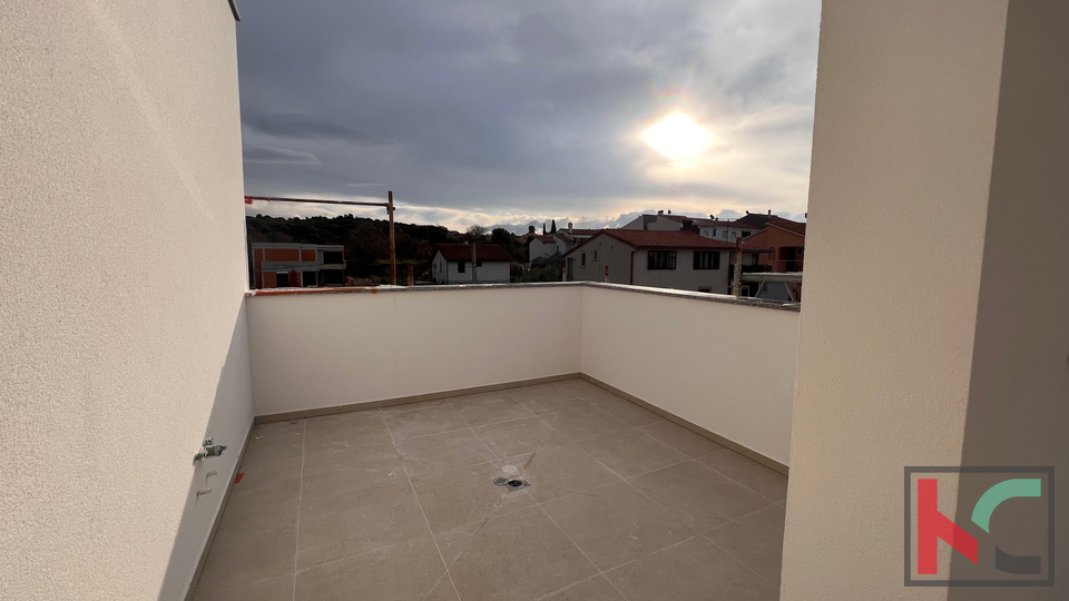 Pula, Veli Vrh, četverosobni penthouse u novogradnji