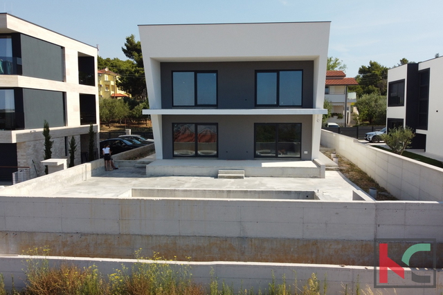 Istria, Medulin, modern villa with pool under construction, view of the Medulin Bay