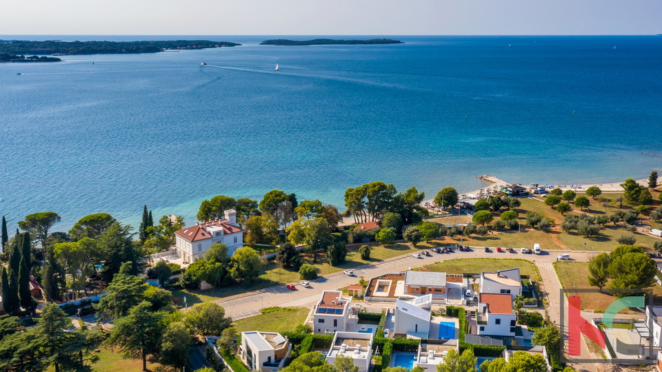 Istria, Fasana, villa di lusso con piscina e giardino paesaggistico 642 m2, a 100 m dal mare, ascensore