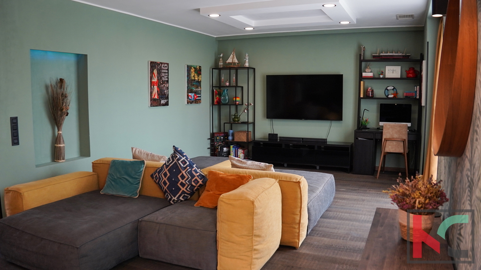 Apartment, 92 m2, For Sale, Rovinj