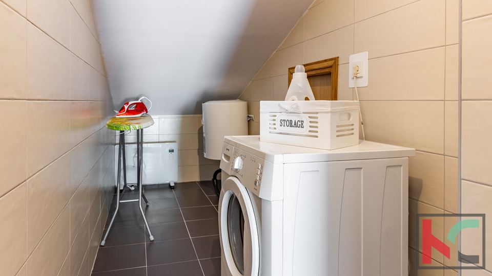 Istra&comma; Mar&ccaron;ana&comma; nova ku&cacute;a sa bazenom za odmor ili obiteljski &zcaron;ivot&comma; 4 spava&cacute;e sobe&comma; odli&ccaron;na lokacija