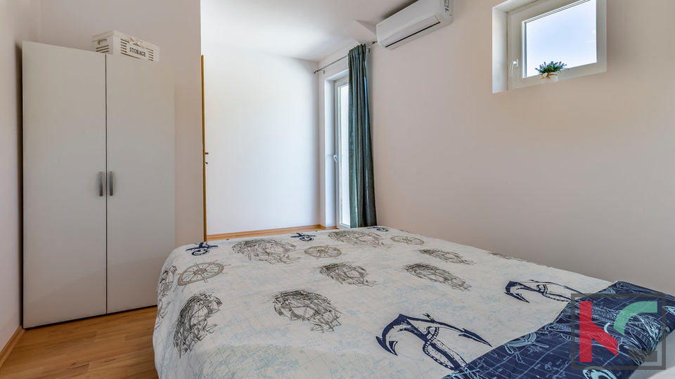 Istra&comma; Mar&ccaron;ana&comma; nova ku&cacute;a sa bazenom za odmor ili obiteljski &zcaron;ivot&comma; 4 spava&cacute;e sobe&comma; odli&ccaron;na lokacija