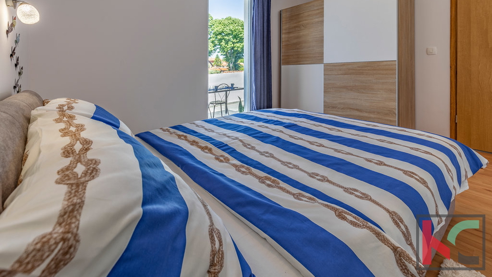 Istra&comma; Mar&ccaron;ana&comma; nova ku&cacute;a sa bazenom za odmor ili obiteljski &zcaron;ivot&comma; 4 spava&cacute;e sobe&comma; odli&ccaron;na lokacija