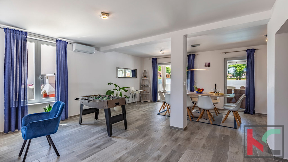 Istra&comma; Mar&ccaron;ana&comma; nova ku&cacute;a sa bazenom za odmor ili obiteljski &zcaron;ivot&comma; 4 spava&cacute;e sobe&comma; odli&ccaron;na lokacija