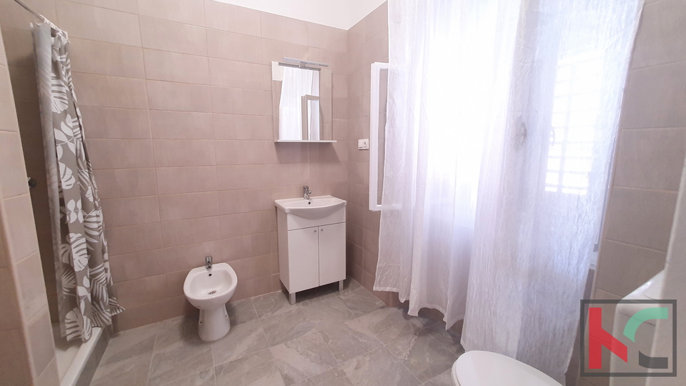 Pula, 200 m from the Arena, renovated detached house with great potential