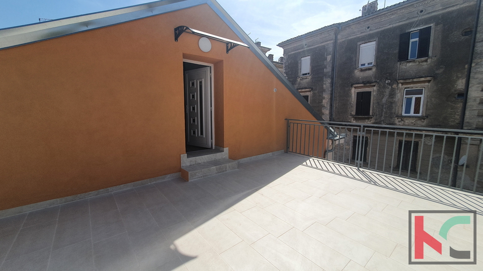 Pula, 200 m from the Arena, renovated detached house with great potential