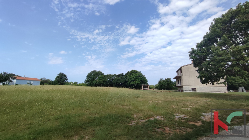 Istria, Šišan, casa non finita su un terreno di 4824m2